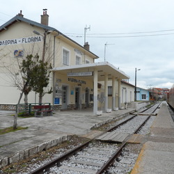 Athína to Thessaloníki - 8 April 2013