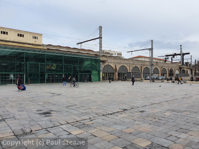 Nîmes station