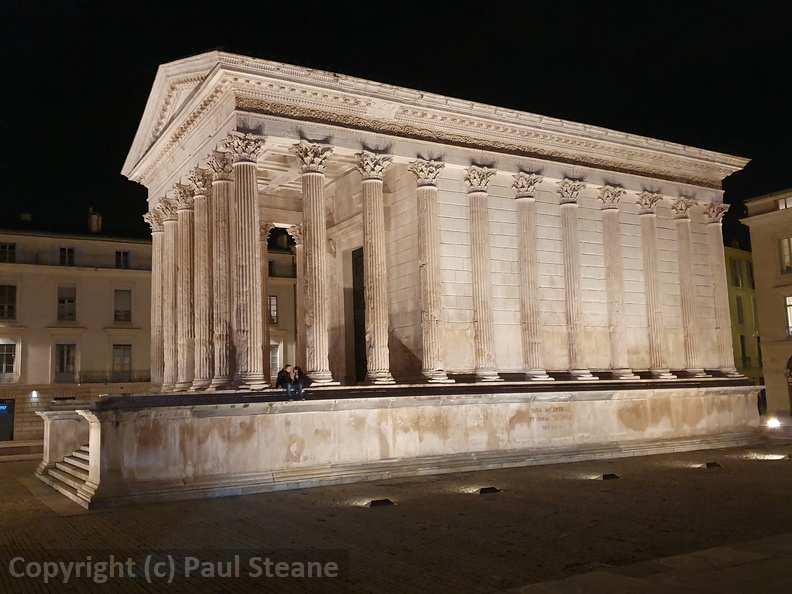 Nîmes Maison Carrée