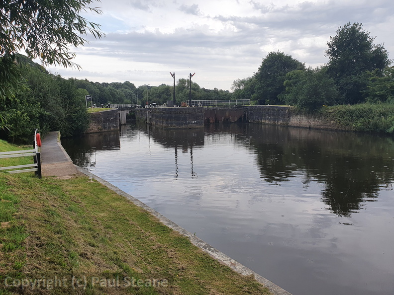 Saltersford Locks
