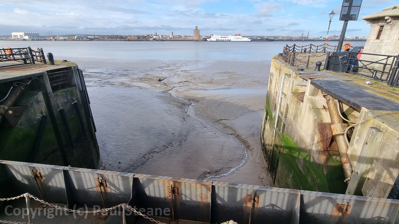 Canning Half Tide Lock