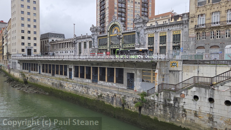 Bilbao La Concordia and La Naja